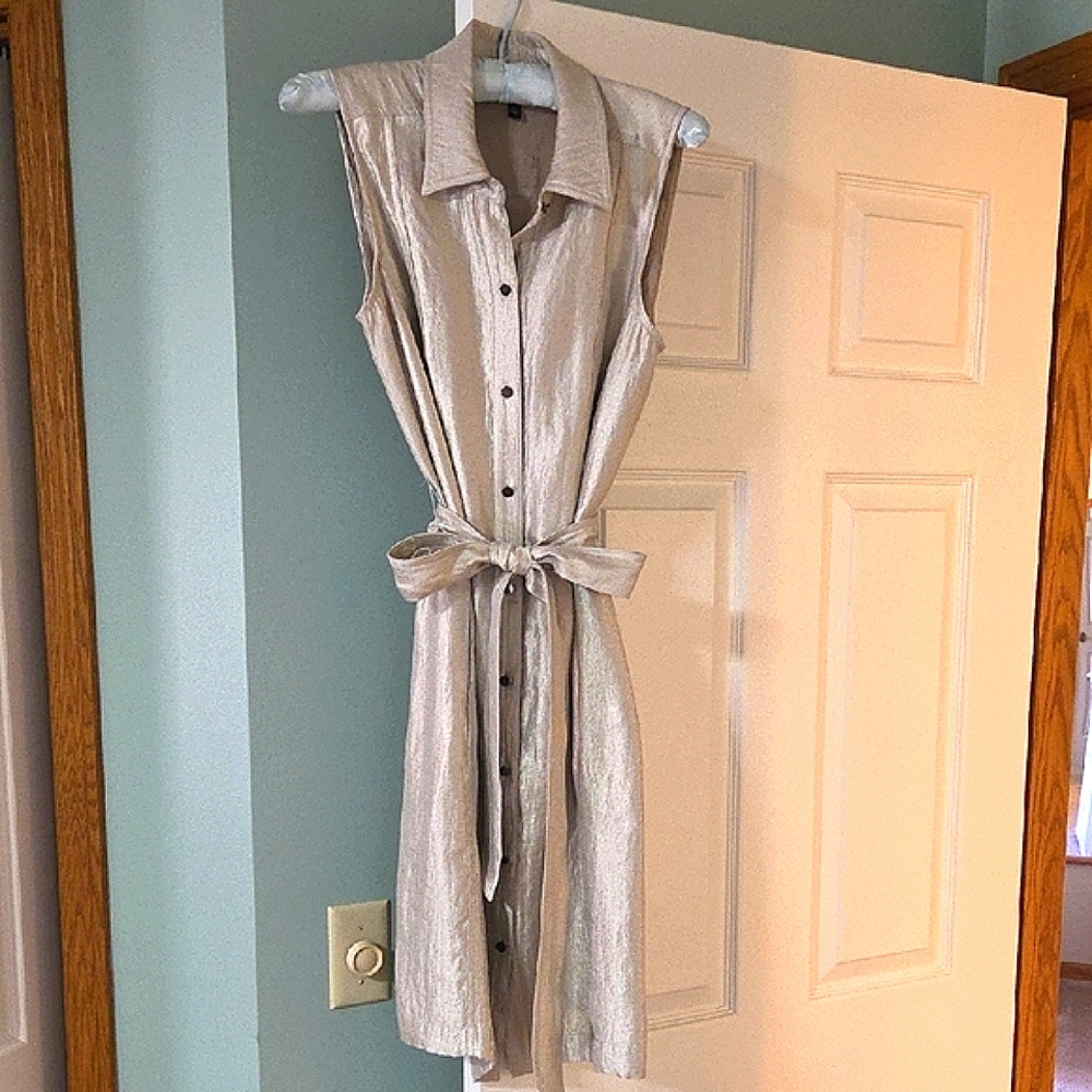 White House Black Market Gold Button Down Dress Size 4 - Picture 5 of 8